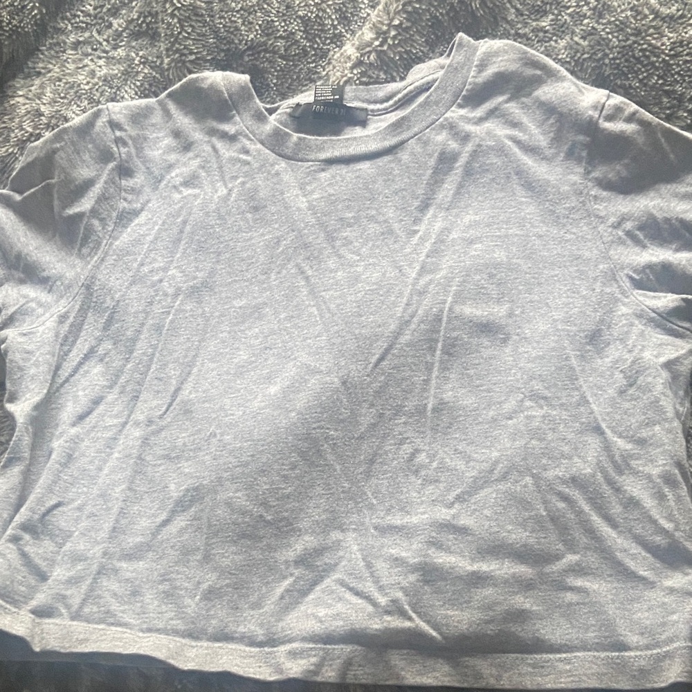 Grey cropped baby tee